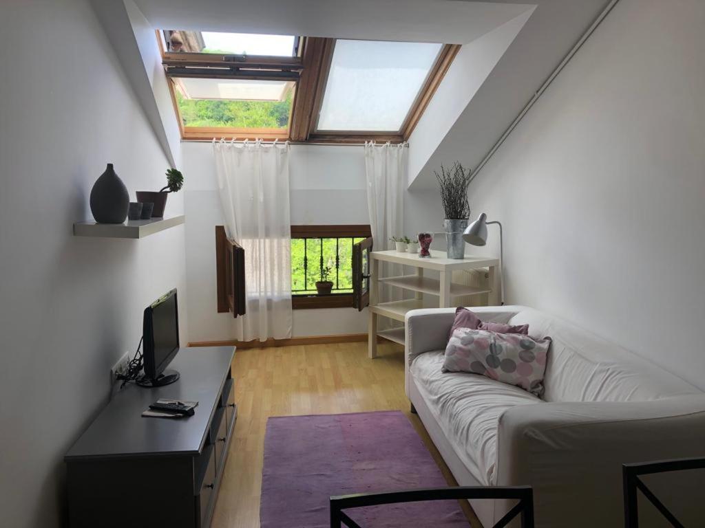 El Nial De L'Andolina Apartman Onís Kültér fotó